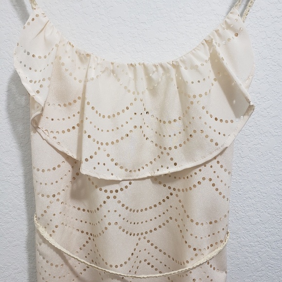 Daytrip Cream Tie Waist Tank Top with Ruffle Neck - Picture 2 of 6